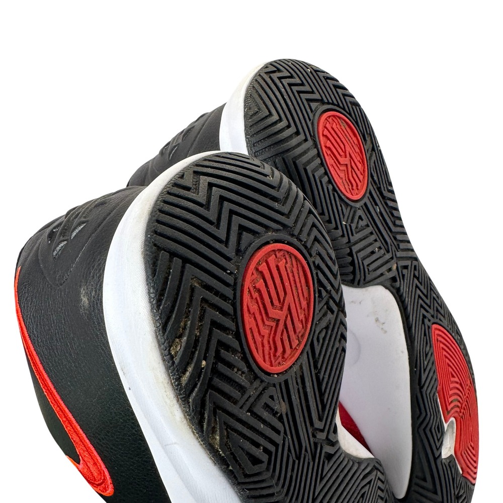 Nike Kyrie Flytrap 3 Mens Basketball Shoes Black 11 University Red BQ3060-009 - Picture 9 of 14